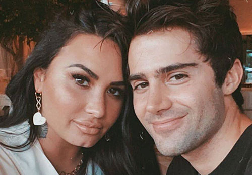 Demi Lovato thấy xấu mặt vì 'chồng hụt'