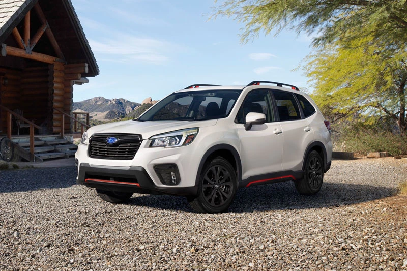 2. Subaru Forester 2020 (giá khởi điểm: 24.495 USD).