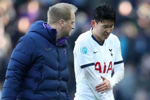 Tottenham mất Son, Mourinho đau đầu