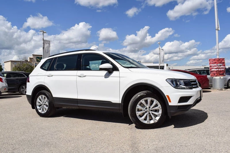 3. Volkswagen Tiguan 2020 (giá khởi điểm: 24.945 USD).