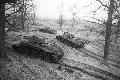 Xe tăng T-34 của Liên Xô đã được người Mỹ nghiên cứu kỹ. Ảnh: vpk.