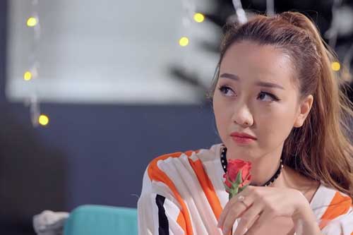 Em dâu về quê mang nhiều đồ xịn thắp hương tổ tiên, mẹ chồng tôi vui ra mặt nhưng hành động sau đó của ả khiến cả nhà lắc đầu ngán ngẩm