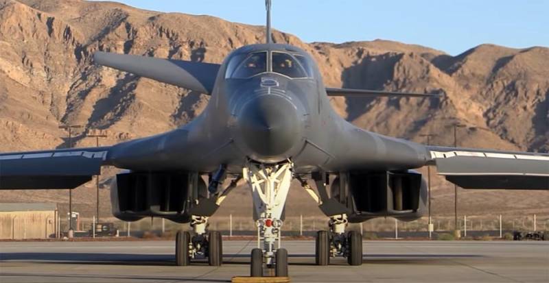 Mỹ hoàn thành nâng cấp phi đội oanh tạc cơ B-1B Lancer