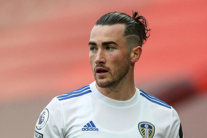 Tiền vệ trái: Jack Harrison (Leeds United).