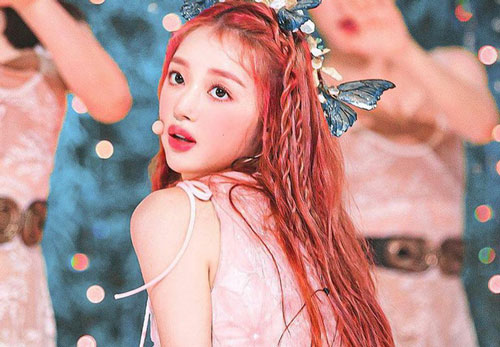 Mỹ nhân Kpop vượt mặt BLACKPINK: Mặt xinh như 'tiên tử', body hoàn hảo không tì vết, chân thon dài cực phẩm