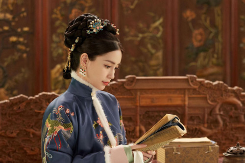 Chuyện kỳ lạ về phi tần xuất thân quyền quý của Hoàng đế Khang Hi