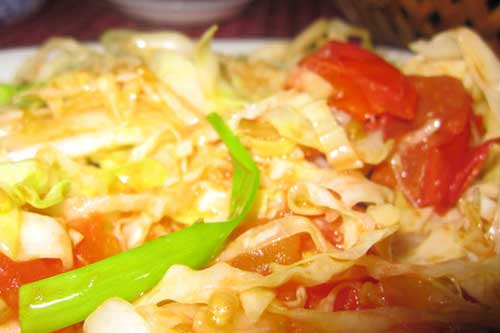 Vì sao trong thực đơn nhà bạn không nên thiếu món bắp cải dù đắt hay rẻ?