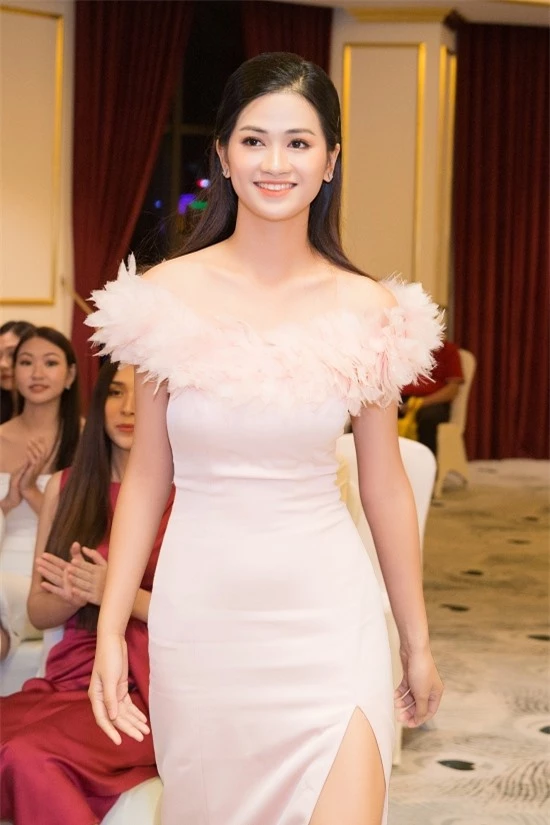 Bản sao Nhã Phương, Hoa khôi Bắc Ninh vào bán kết Hoa hậu VN 2020 - 2