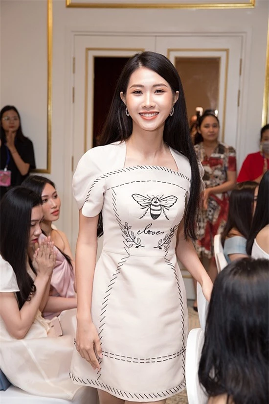 Bản sao Nhã Phương, Hoa khôi Bắc Ninh vào bán kết Hoa hậu VN 2020 - 8
