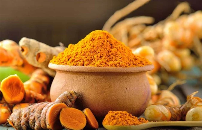 8-sandalwood-gram-flour-and-turmeric-face-pack_xjnk