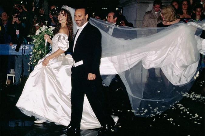 Mariah và Tommy Mottola trong đám cưới xa hoa.