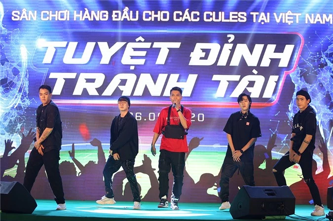 Ngoài Thủy Tiên và MLee, chương trình còn có sự xuất hiện của rapper Big Daddy.