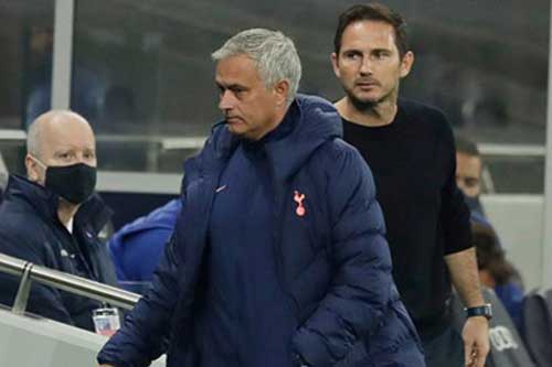 Mourinho và Lampard 'dẹp tình thầy trò' để cãi chửi nhau