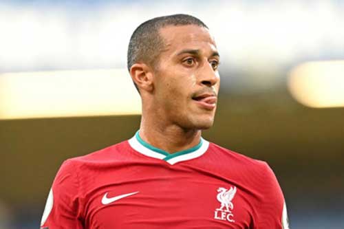 Thiago Alcantara bị dương tính với Covid-19