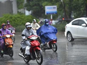 Bắc Bộ chiều tối mưa dông, Tây Nguyên mưa giảm
