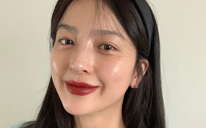 Bí quyết trang điểm để có làn da căng bóng khỏe đẹp như gái Hàn