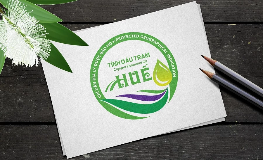 Mẫu nhãn (logo) chỉ dẫn địa lý “Huế” cho sản phẩm tinh dầu tràm của tỉnh Thừa Thiên Huế.