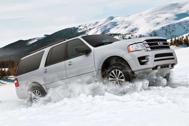 2. Ford Expedition 2020 (giá khởi điểm: 59.510 USD).