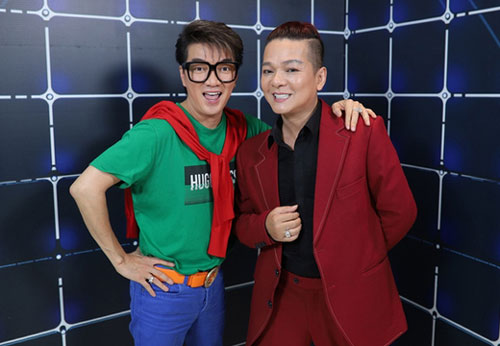 Mr Đàm, Vũ Hà tặng 275 triệu tiền thưởng cho người nghèo