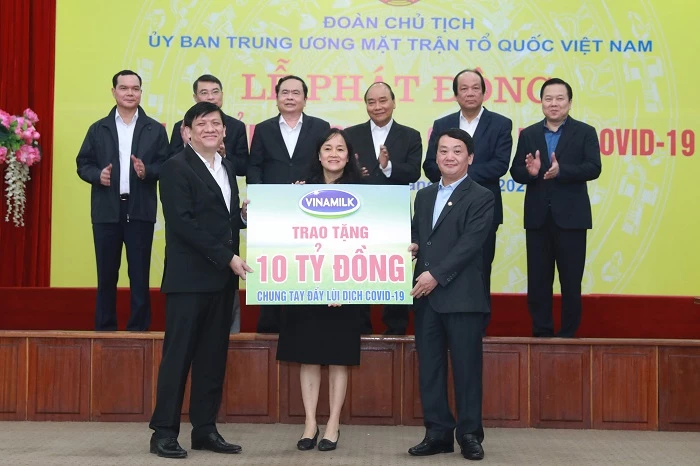 Vinamilk chung tay cùng Chính phủ trong công tác phòng, chống và đẩy lùi dịch bệnh Covid-19.