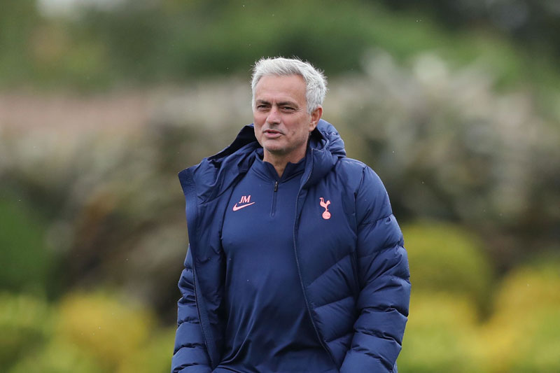 Mourinho tuyên bố dõng dạc về Bale, CĐV Tottenham vui như 'trẩy hội'