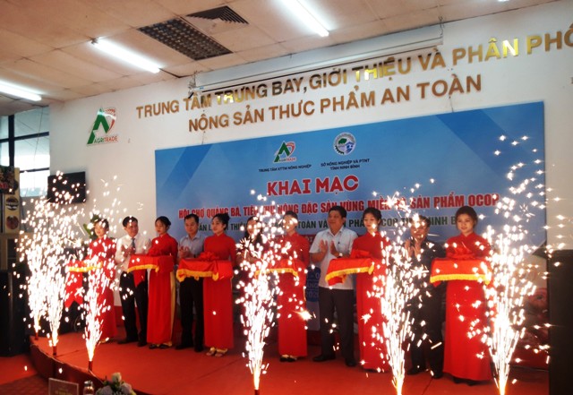 Khai mạc Hội chợ Quảng bá, tiêu thụ nông đặc sản vùng miền tại Hà Nội