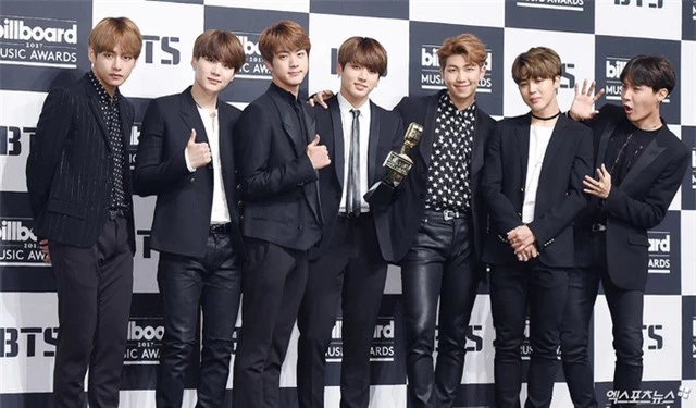 BTS xác nhận trình diễn tại lễ trao giải Billboard Music Award 2020 - Ảnh 2.