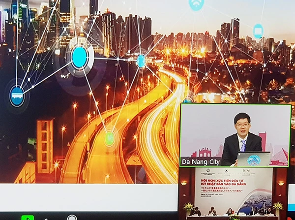 Ông Lê Sơn Phong, Phó Giám đốc Sở TT-TT Đà Nẵng, phát biểu tại hội nghị trực tuyến "Xúc tiến đầu tư ICT Nhật Bản vào Đà Nẵng" tổ chức ngày 30/9