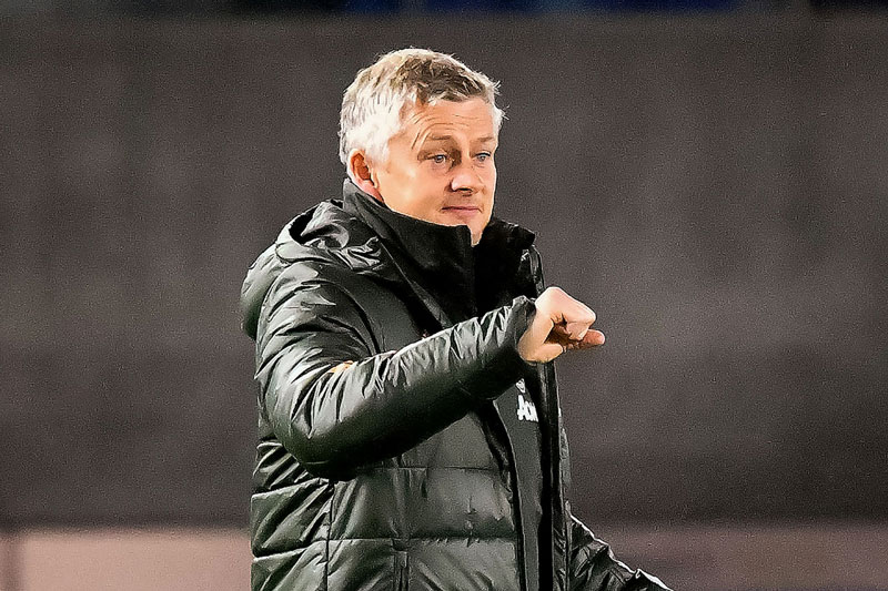 Chuyển nhượng: Người cũ cảnh báo MU về 'cái kết đắng' ở Ngoại hạng Anh nếu không phá két