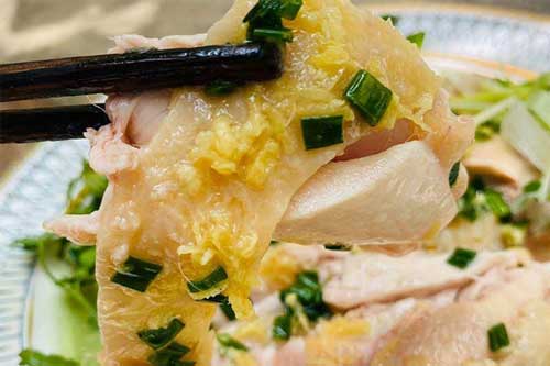 Tuyệt chiêu luộc đùi gà công nghiệp vừa thơm lại ngọt, thịt dai ngon không khác gà ta