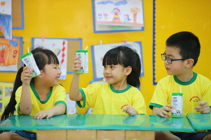 Vinamilk dẫn đầu bảng xếp hạng top 10 thương hiệu mạnh nhất Việt Nam, thuộc top 1.000 thương hiệu hàng đầu châu Á