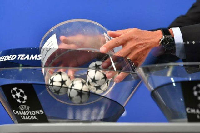 Kết quả bốc thăm chia bảng Champions League: M.U đụng PSG, Barca chạm trán Juventus