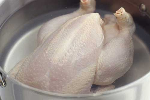 Tuyệt chiêu rã đông thịt gà nhanh trong "một nốt nhạc", không lo mất chất dinh dưỡng