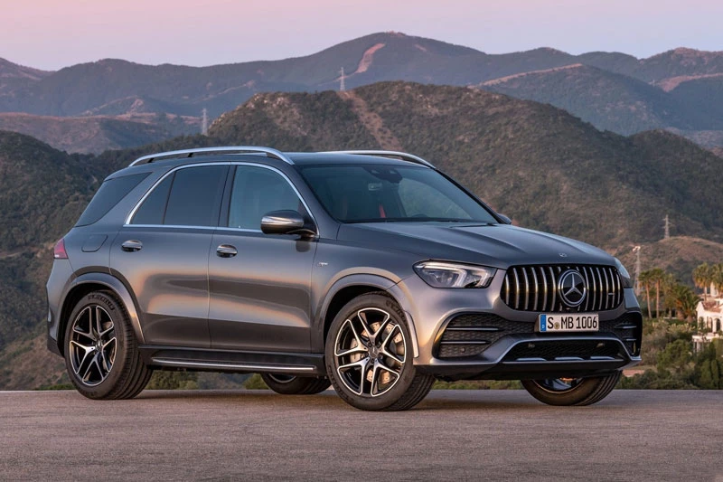 1. Mercedes-Benz GLE 2020 (giá khởi điểm: 53.700 USD).