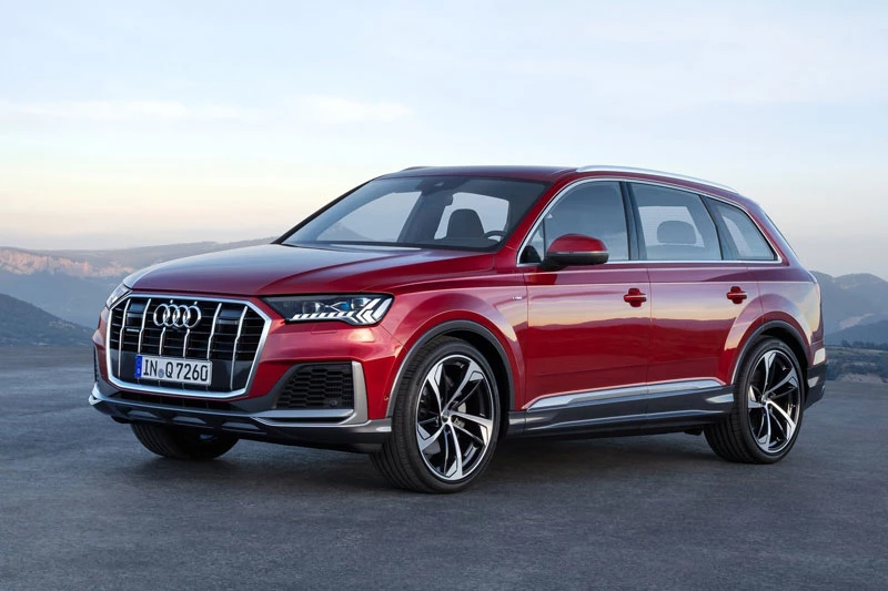 2. Audi Q7 2020 (giá khởi điểm: 53.550 USD).