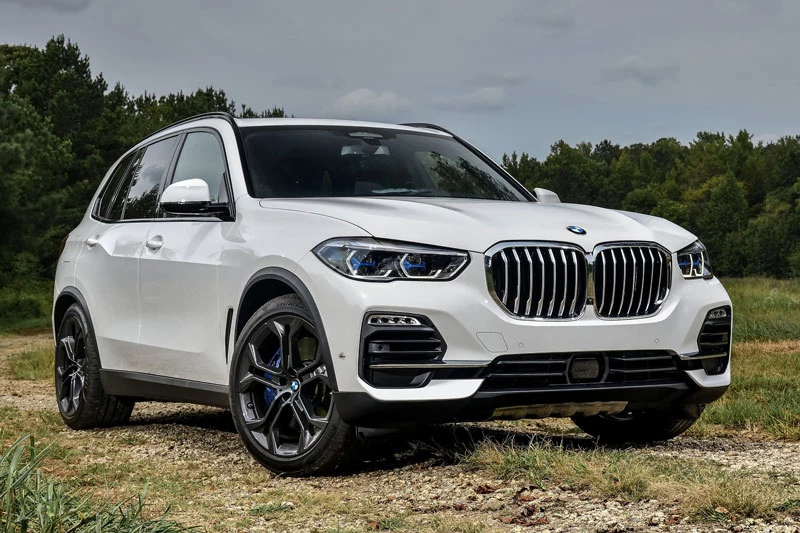 3. BMW X5 2020 (giá khởi điểm: 58.900 USD).