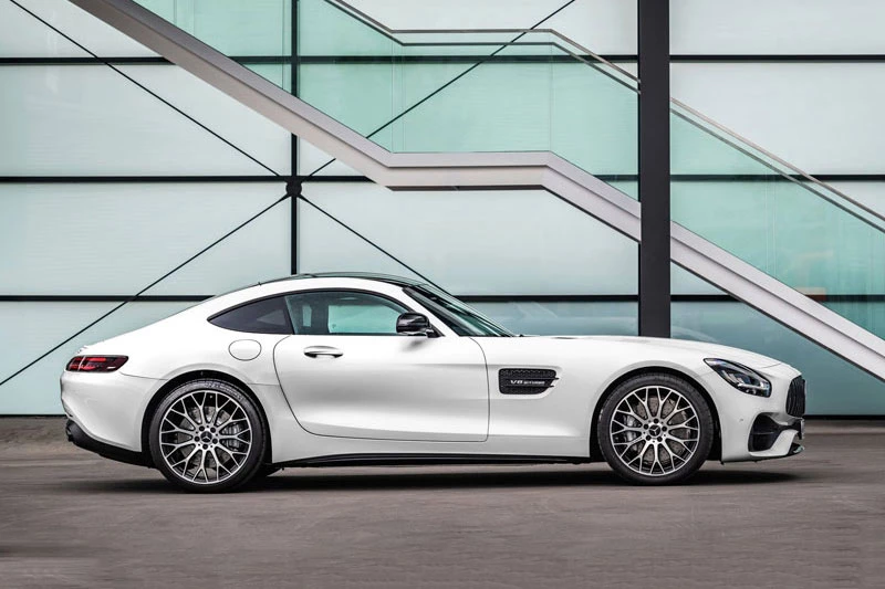 5. Mercedes-Benz GT 2020 (giá khởi điểm: 99,950 USD).