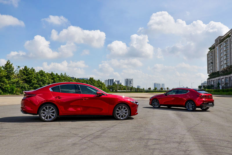 XE HOT (2/10): Bảng giá môtô Honda tháng 10, 10 xe hơi đẹp nhất năm 2020