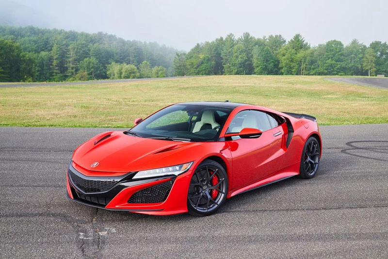 8. Acura NSX 2020 (giá khởi điểm: 157.500 USD).