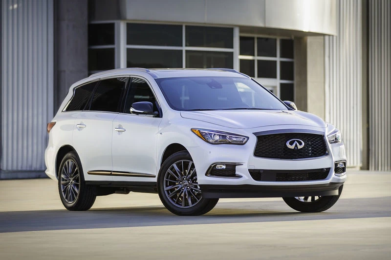 9. Infiniti QX60 2020 (giá khởi điểm: 44.350 USD).