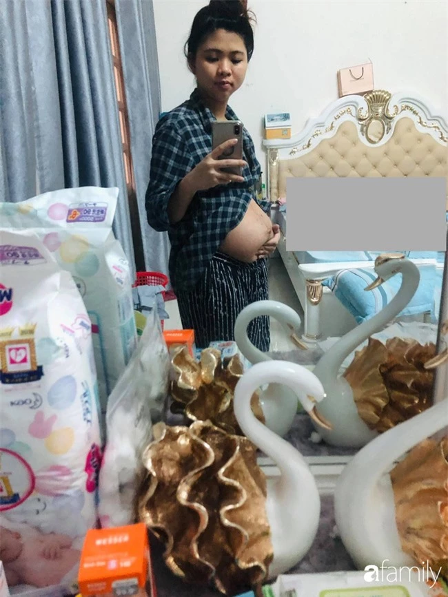 Tăng 20kg khi mang thai, hot girl Sài Gòn đẻ xong "tàn tạ", phải mượn quần mẹ chồng để mặc và cú "lột xác" ngoạn mục - Ảnh 4.