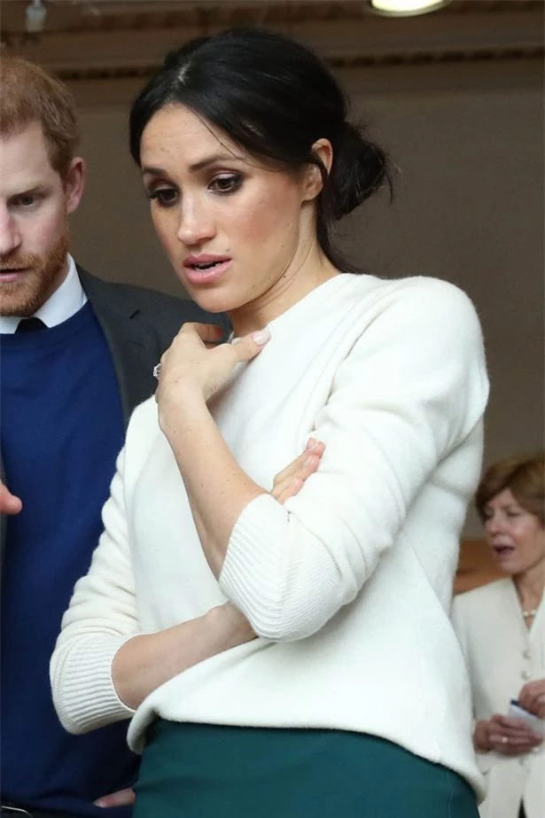 Meghan Markle tiếp tục đón nhận sự sỉ nhục trong vụ kiện tai tiếng và khiến chồng Nữ hoàng Anh &quot;phát cáu&quot; - Ảnh 1.