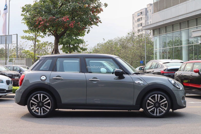 Mini Cooper S 5 cửa. Ảnh: Mini Long Biên.