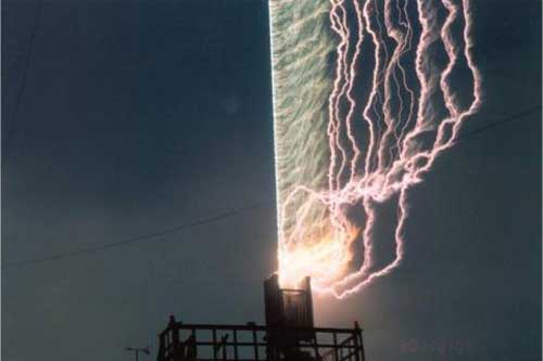 Mỹ bất lực khi thuần phục sét làm vũ khí