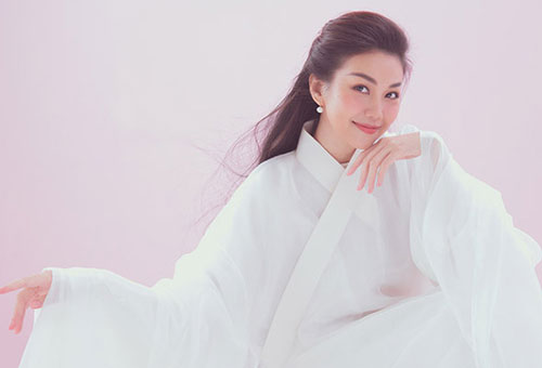 Thanh Hằng diện đồ cổ trang