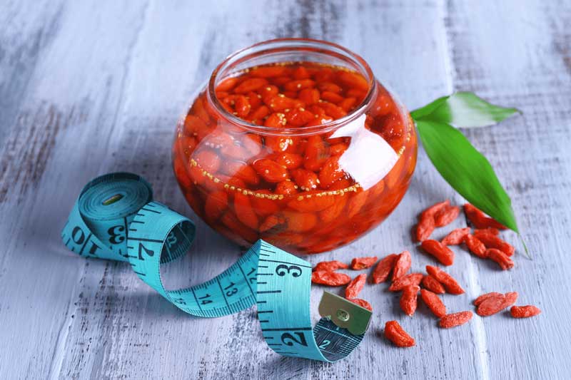 Giáo sư tiết lộ cách sống thọ tới 96 tuổi nhờ cốc nước ‘thần thánh’ dễ chế biến này 