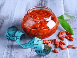 Giáo sư tiết lộ cách sống thọ tới 96 tuổi nhờ cốc nước ‘thần thánh’ dễ chế biến này