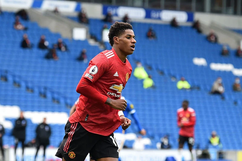 Tiền vệ trái: Marcus Rashford (M.U).