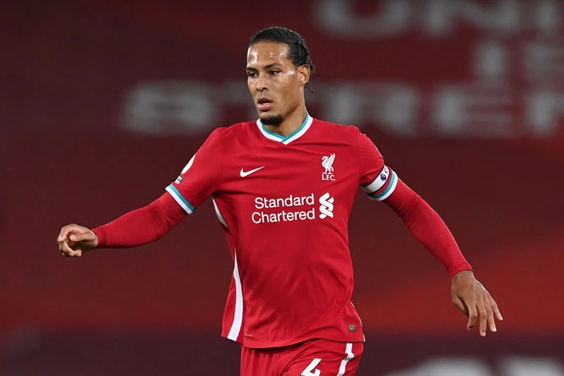 2. Virgil van Dijk (Southampton sang Liverpool, 2018, 75 triệu bảng).