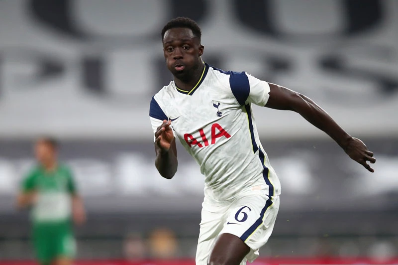 Trung vệ: Davinson Sanchez (Tottenham).